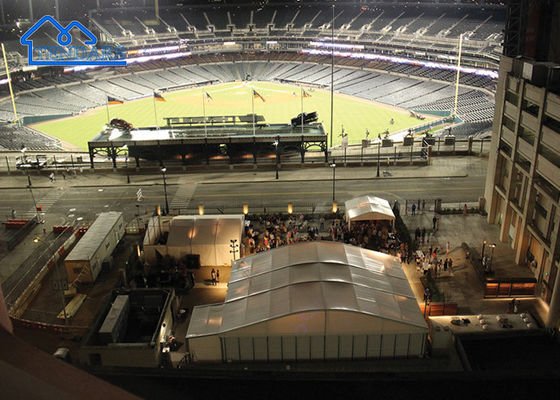 Beli Outdoor Customized Alunimun Sports Hospitality Suite Double Decker Lounge Event Tent online manufacture