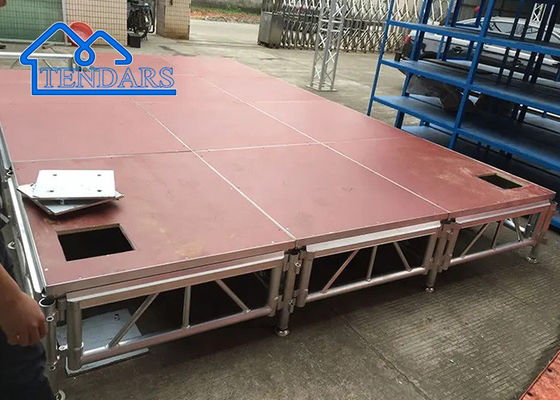 Beli Portable Easy Assemble Aluminium Stage Truss Mobile Event Plywood Stage Adjustable Stage Platform online manufacture