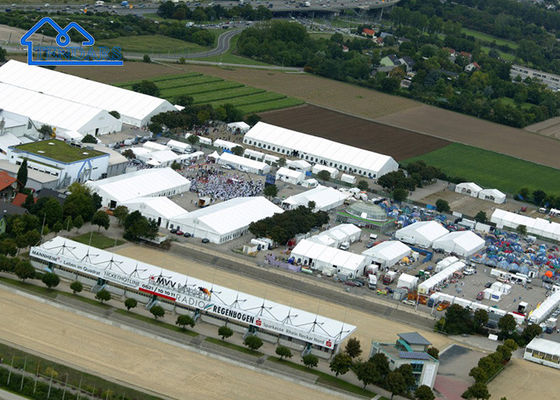 Marquee untuk pesta besar di luar ruangan, Marquee tenda acara dengan cetakan khusus