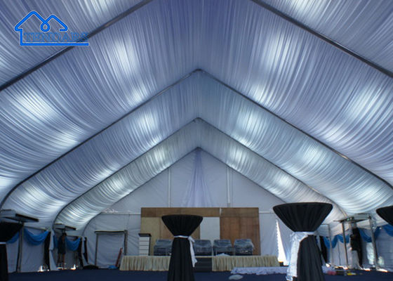 Outdoor Custom Aluminium Clear Roof Curved Party Tent Untuk Pernikahan Atau Pesta, Iklan, Acara Berbeda dll