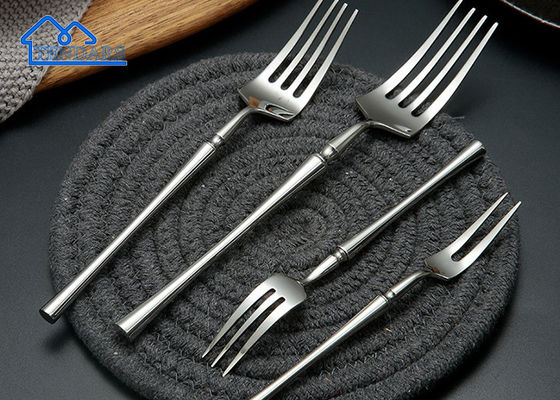Elegant modern dengan piring pesta bulat meja dekorasi untuk pesta acara pernikahan