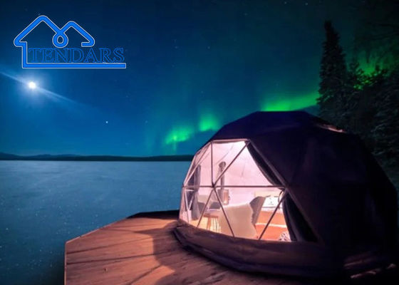 Outdoor 8m Family Camping Glamping Tent Dome Dengan Kamar Mandi, Resort Camping Tent Untuk 2-4 Orang